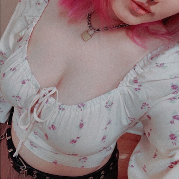 Floral cottagecore crop top - Picture 4 of 4